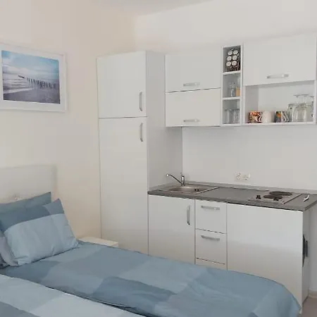 De închiriat Blaxy Premium 3* Olimp